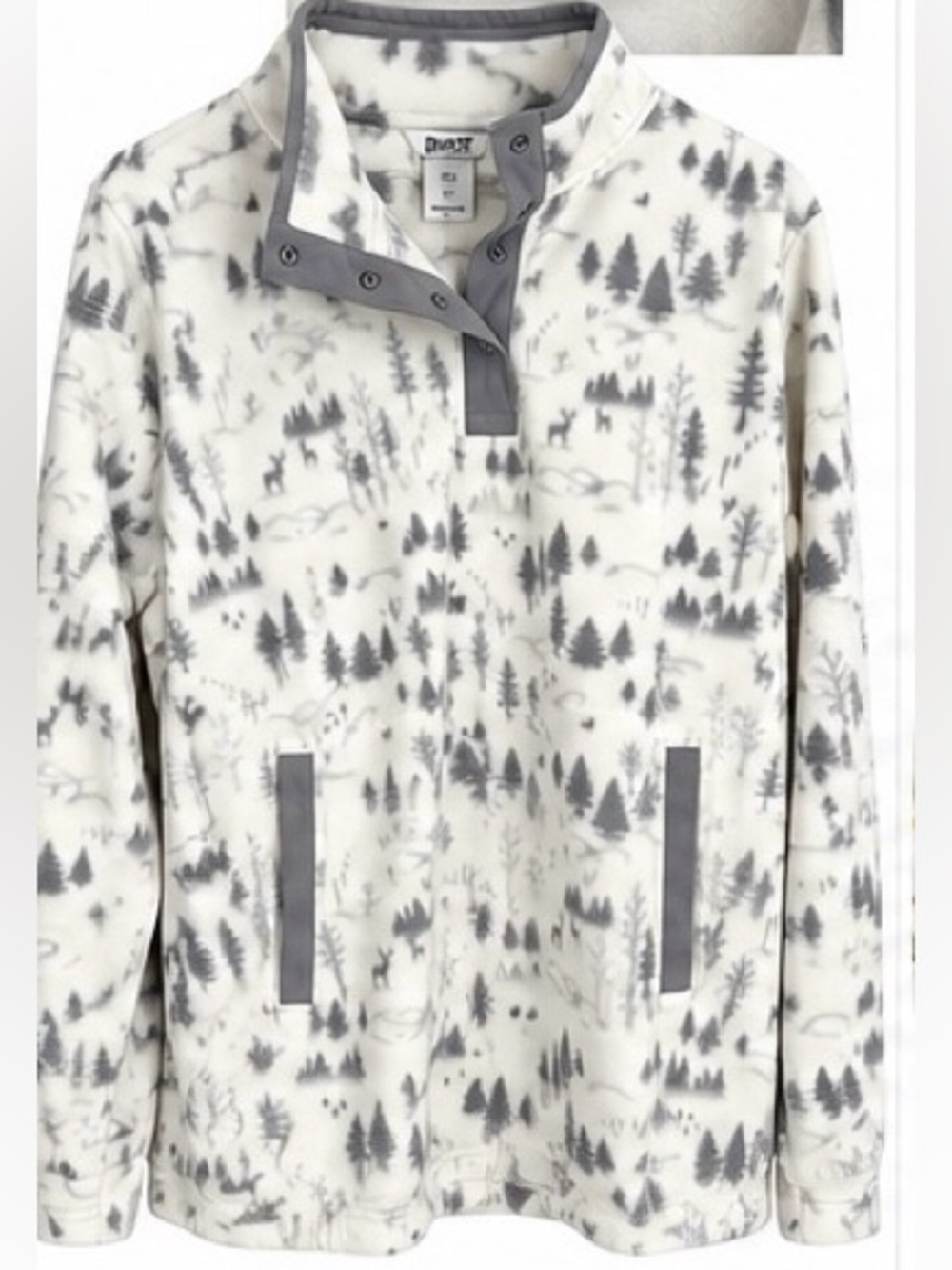 Duluth Trading Co Ivory Fleece Pullover with Soft Gray Woodland Print